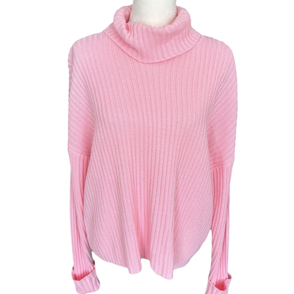 Crown & Ivy L/S Ribbed Pink Sweater
